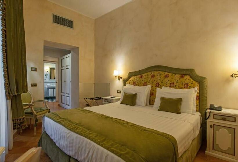 Executive Kamer, Donna Camilla Savelli   Vretreats