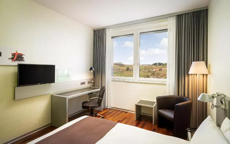 اتاق استاندارد, Holiday Inn Bern Westside, An Ihg