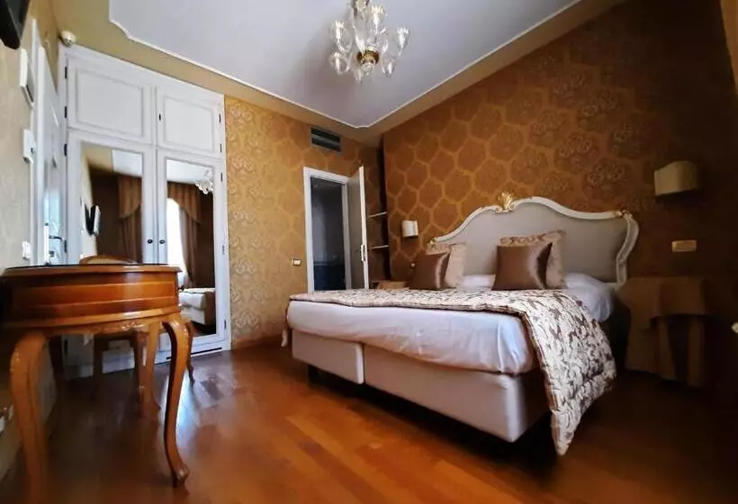 اتاق سوپریور, Murano Palace