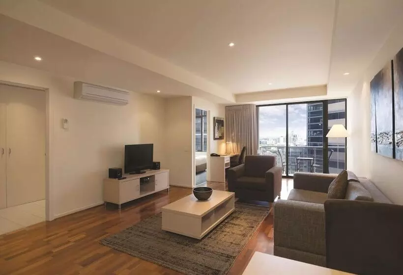 1 Bedroom Apartment City View