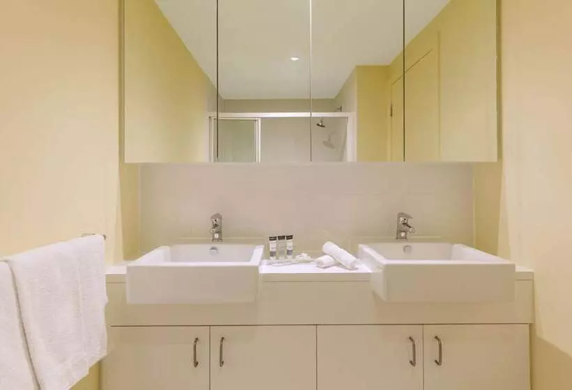 ３ベッドルームアパートメント, Oaks Melbourne On Lonsdale Suites