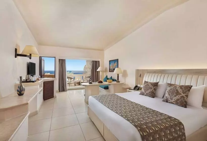 Triple Room Sea View, Pickalbatros Citadel Resort Sahl Hasheesh