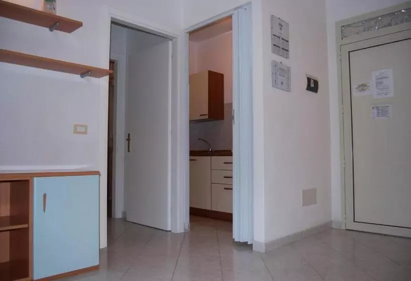 آپارتمان 1 خوابه با بالکن, Residence Verde Pineta