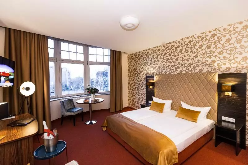 اتاق راحتی یک تخته, Royal International Leipzig
