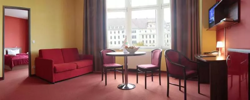 سوییت سوپریور, Royal International Leipzig