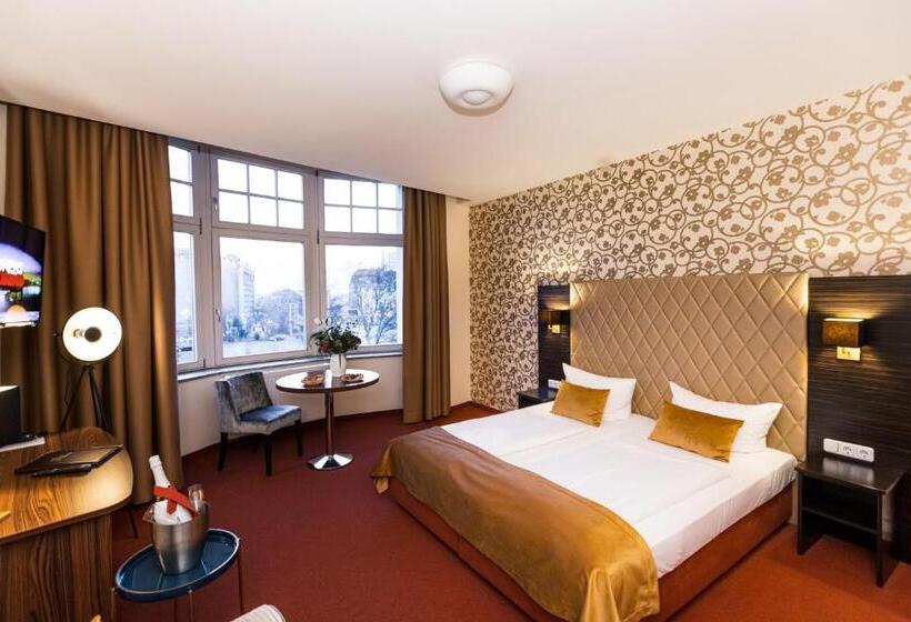 Номер Стандарт, Royal International Leipzig