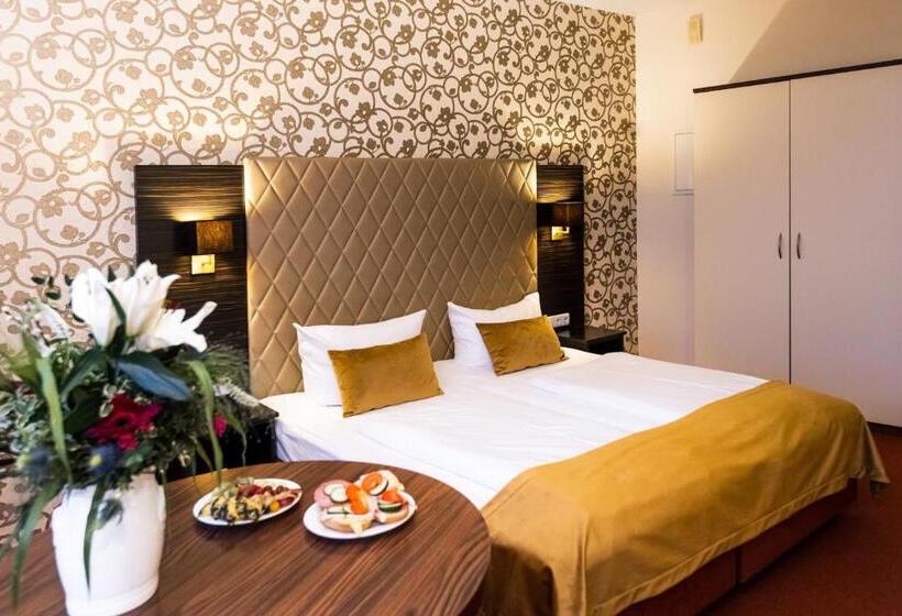 Номер Стандарт, Royal International Leipzig