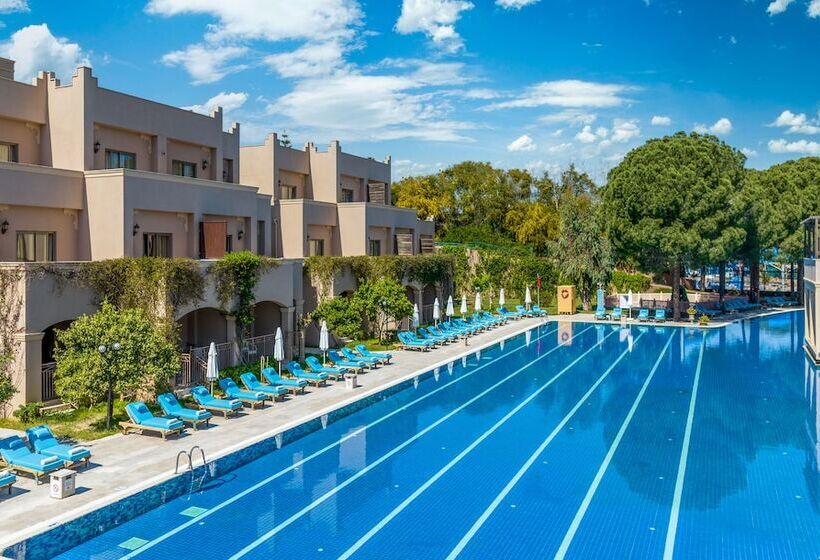 ‫فيلا غرفة نوم واحدة, Spice Hotel & Spa