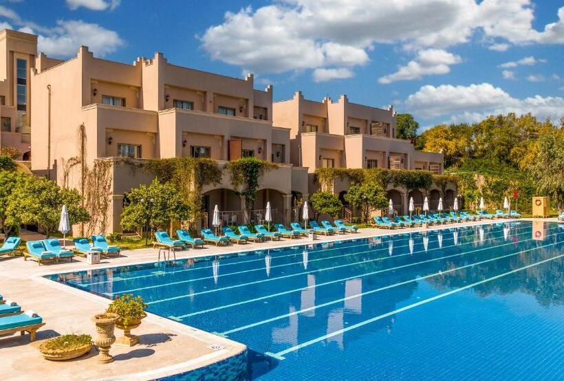 غرفة ديلوكس ثلاثية, Spice Hotel & Spa