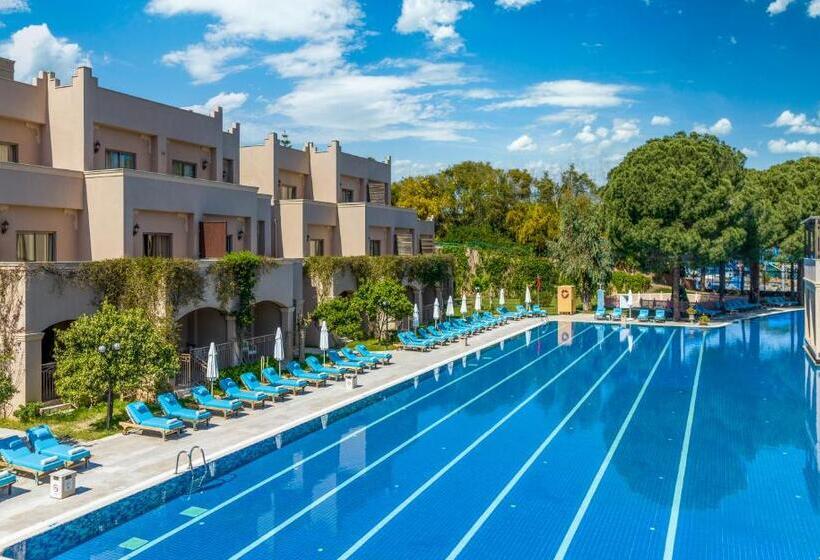 غرفة ديلوكس ثلاثية, Spice Hotel & Spa