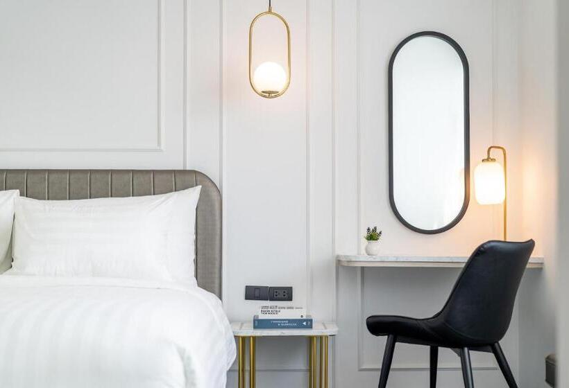 프리미엄 룸, Ratri Hotel Phuket Old Town