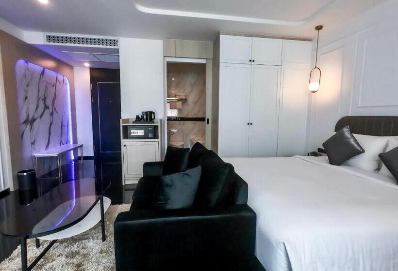 프리미엄 룸, Ratri Hotel Phuket Old Town