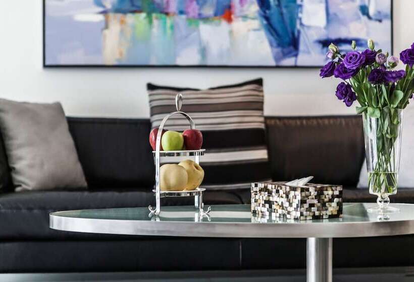 جناح ديلوكس, Byd Lofts   Boutique Hotel & Serviced Apartments   Patong Beach, Phuket