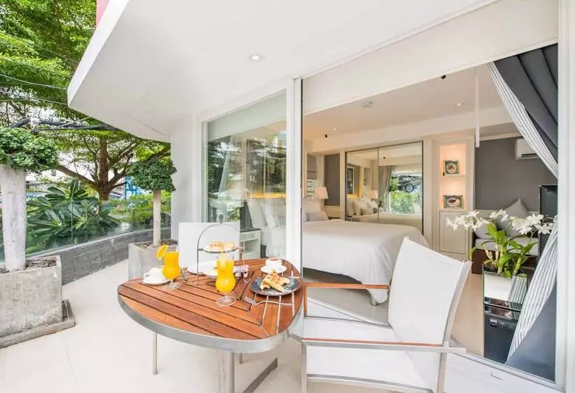 استودیوی لوکس, Byd Lofts   Boutique Hotel & Serviced Apartments   Patong Beach, Phuket