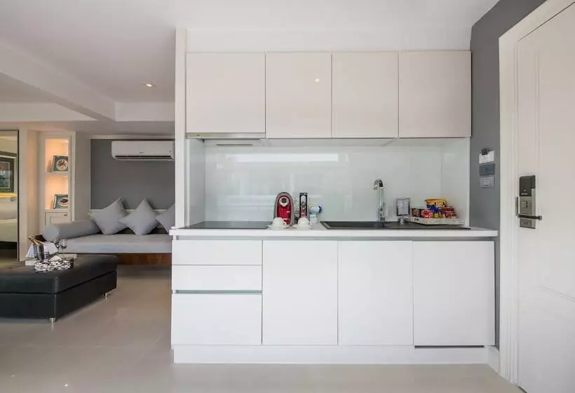 استودیوی لوکس, Byd Lofts   Boutique Hotel & Serviced Apartments   Patong Beach, Phuket