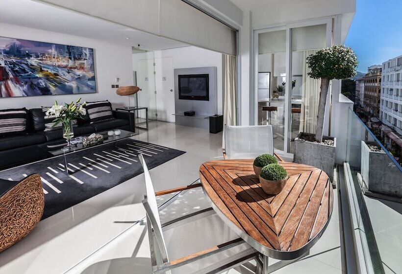 جناح ديلوكس, Byd Lofts   Boutique Hotel & Serviced Apartments   Patong Beach, Phuket