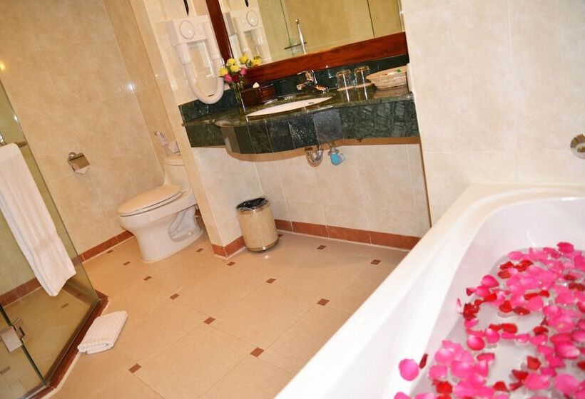 اتاق لوکس سه تخته, Angkor Paradise