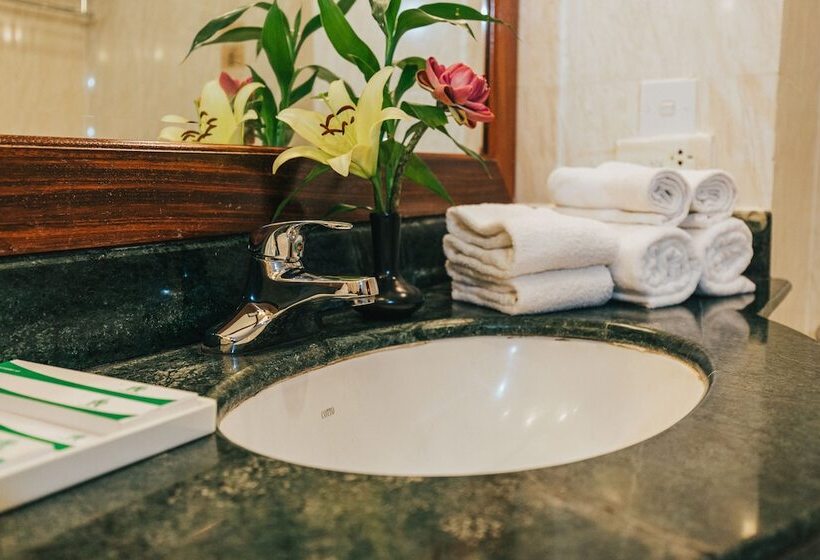 اتاق لوکس سه تخته, Angkor Paradise