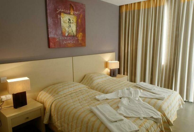 جناح سوبيريور, Capital Coast Resort And Spa