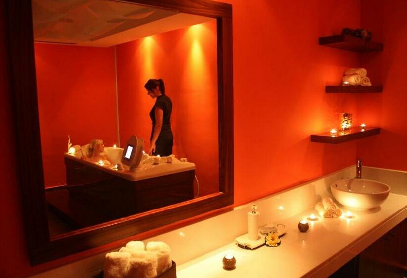 جناح سوبيريور, Capital Coast Resort And Spa