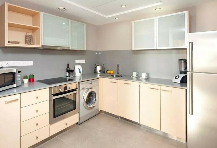 جناح سوبيريور, Capital Coast Resort And Spa