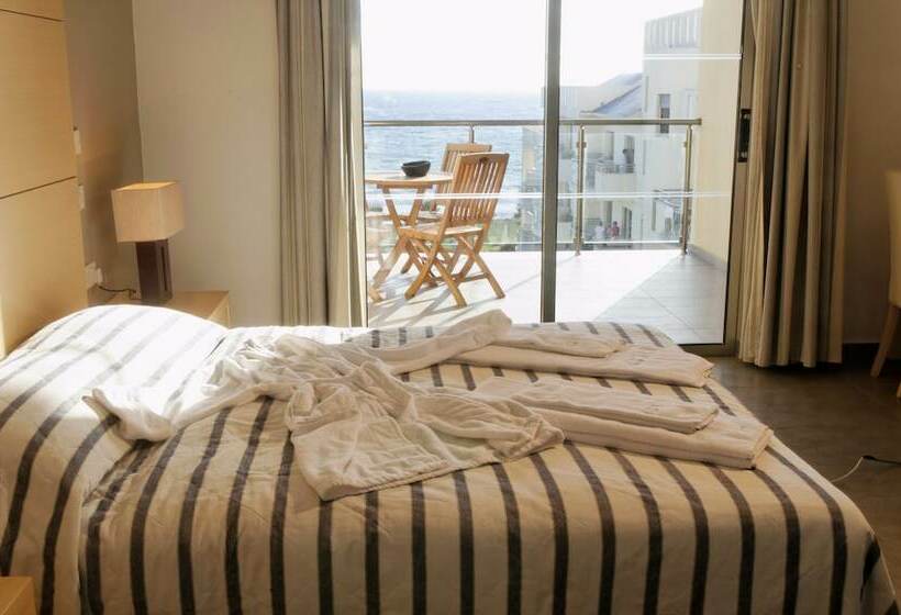 جناح سوبيريور مطل علي البحر, Capital Coast Resort And Spa