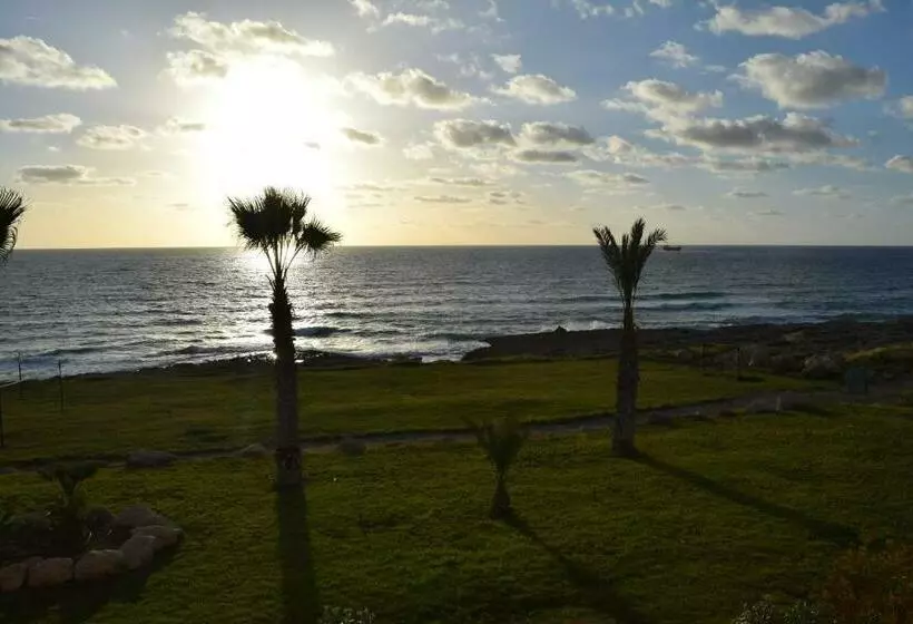اتاق استاندارد با چشم‌انداز دریا, Capital Coast Resort And Spa