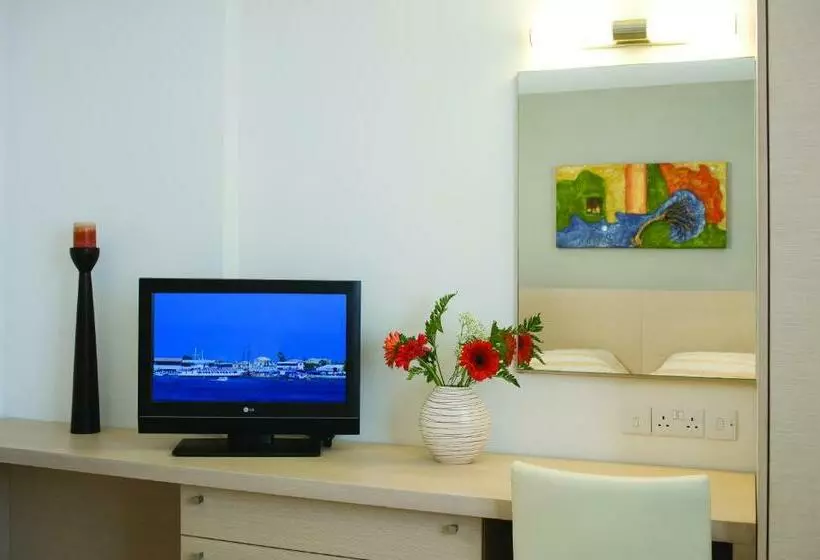 سوئیت راحتی, Capital Coast Resort And Spa