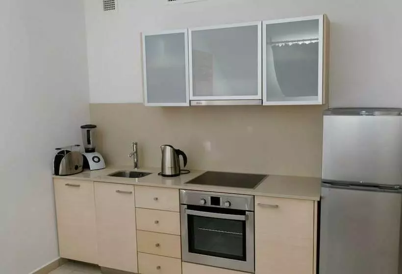 سوئیت راحتی, Capital Coast Resort And Spa