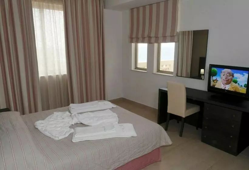 3 Bedroom Suite, Capital Coast Resort And Spa