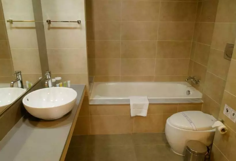 اتاق استاندارد با چشم‌انداز, Capital Coast Resort And Spa