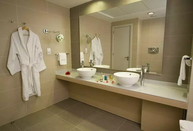 2 Bedroom Superior Room, Capital Coast Resort And Spa