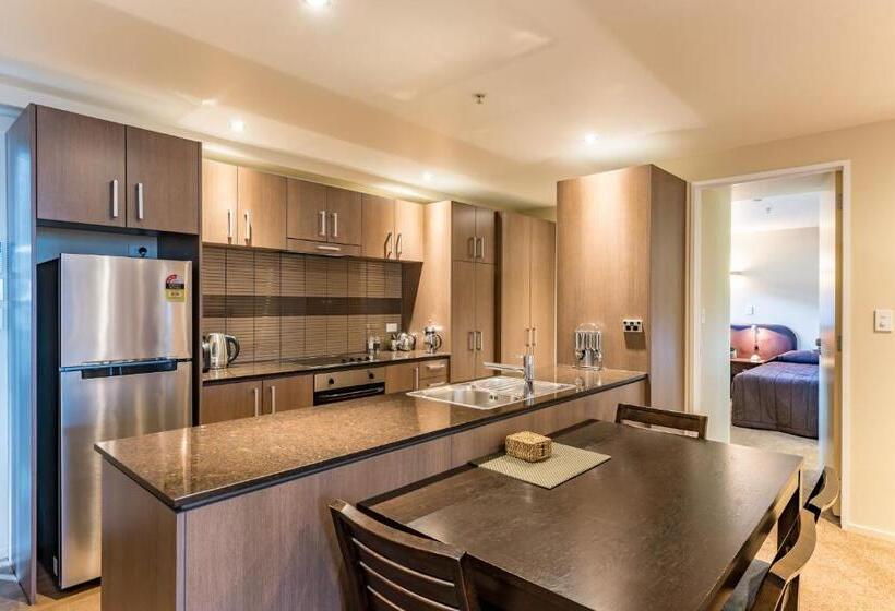 Апартаменты 2 Спальни, Edgewater Palms Apartments