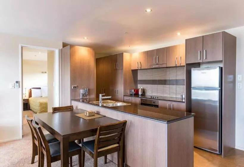 ２ベッドルームアパートメント, Edgewater Palms Apartments