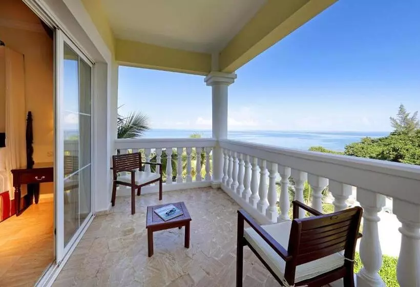 سوییت با چشمانداز دریا, Grand Palladium Lady Hamilton Resort & Spa - All Inclusive