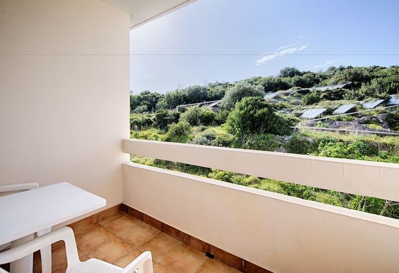 غرفة إقتصادية, Issa