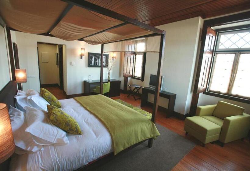 古典房间, Lusitano