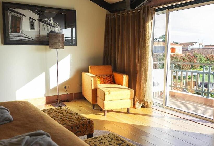 豪华房间, Lusitano