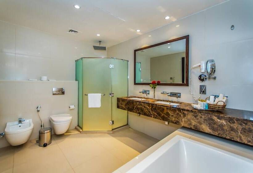 غرفة سوبيريور, Mirfa