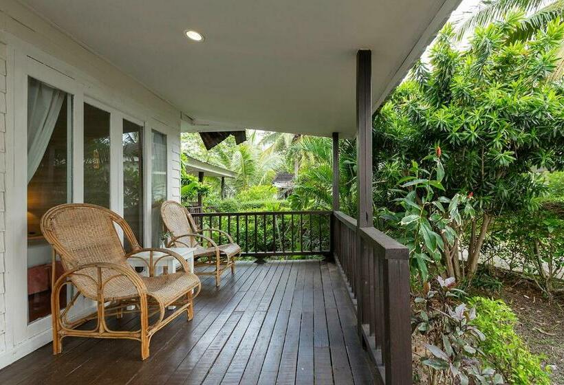 スーペリアーバンガロー, Nakara Long Beach Resort Sha Extra Plus