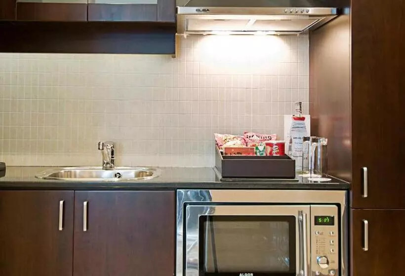 اتاق استاندارد با تخت بزرگ, Rose Rayhaan By Rotana   Dubai