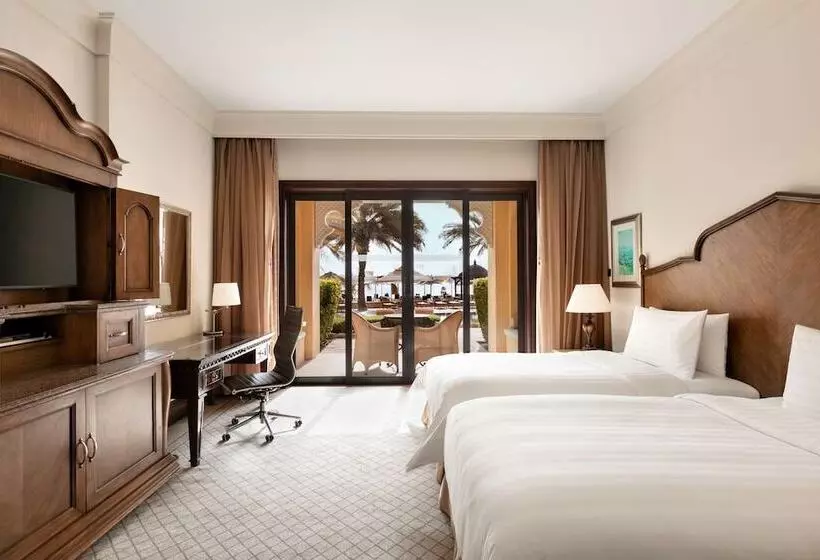 اتاق اجرایی با چشمانداز باغ, Shangri La, Qaryat Al Beri, Abu Dhabi