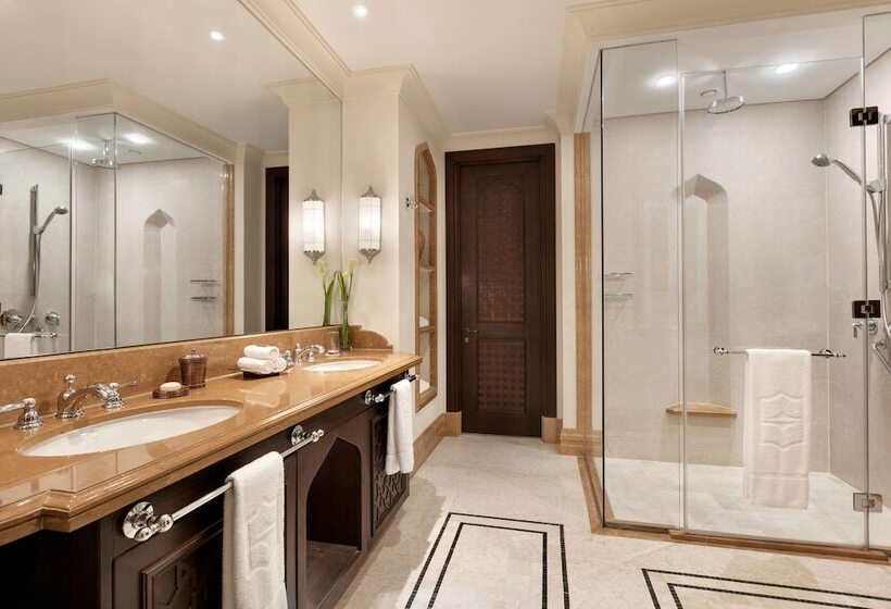 جناح, Shangri La, Qaryat Al Beri, Abu Dhabi