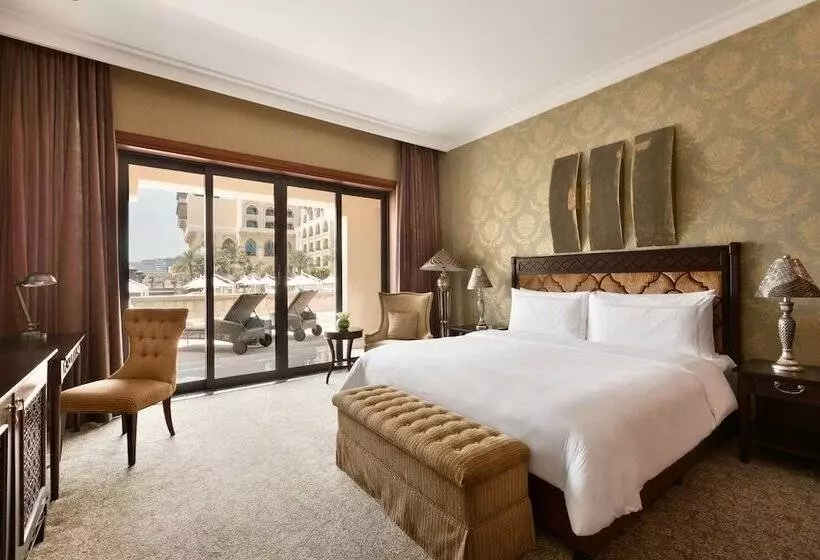 اتاق لوکس, Shangri La, Qaryat Al Beri, Abu Dhabi
