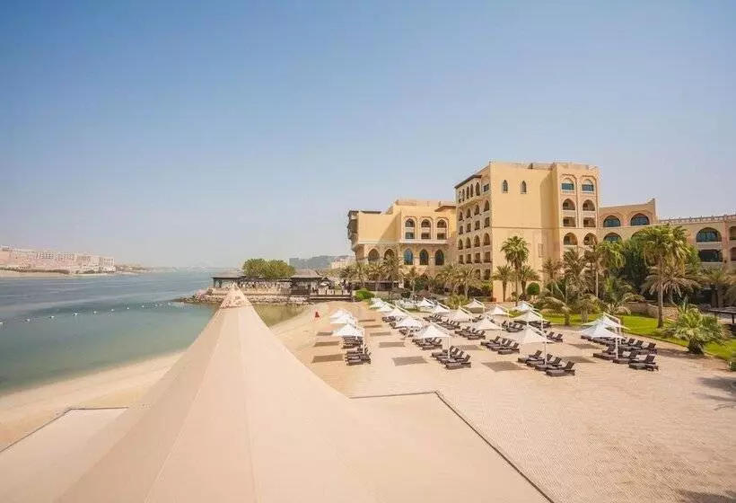 اتاق لوکس, Shangri La, Qaryat Al Beri, Abu Dhabi