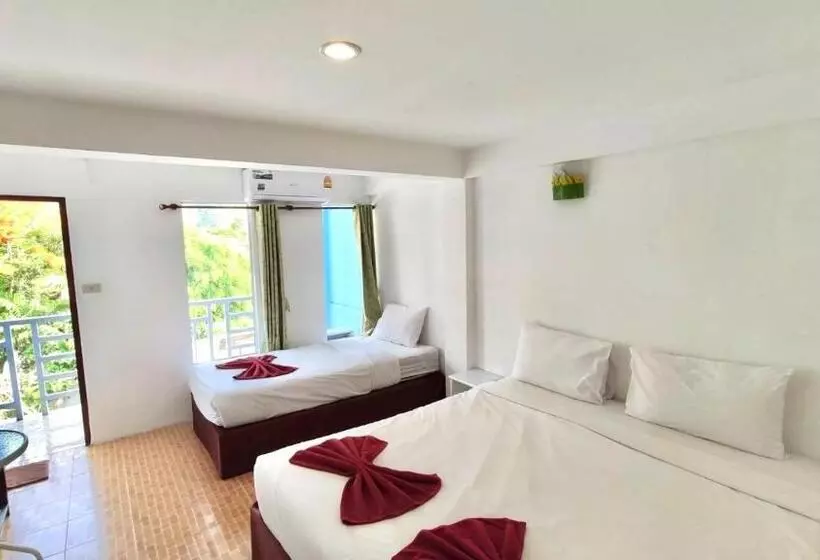اتاق استاندارد سه نفره, The Palace Aonang Resort