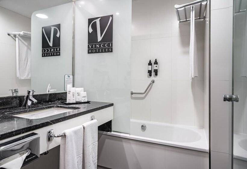 اتاق اکونومی, Catalonia Málaga