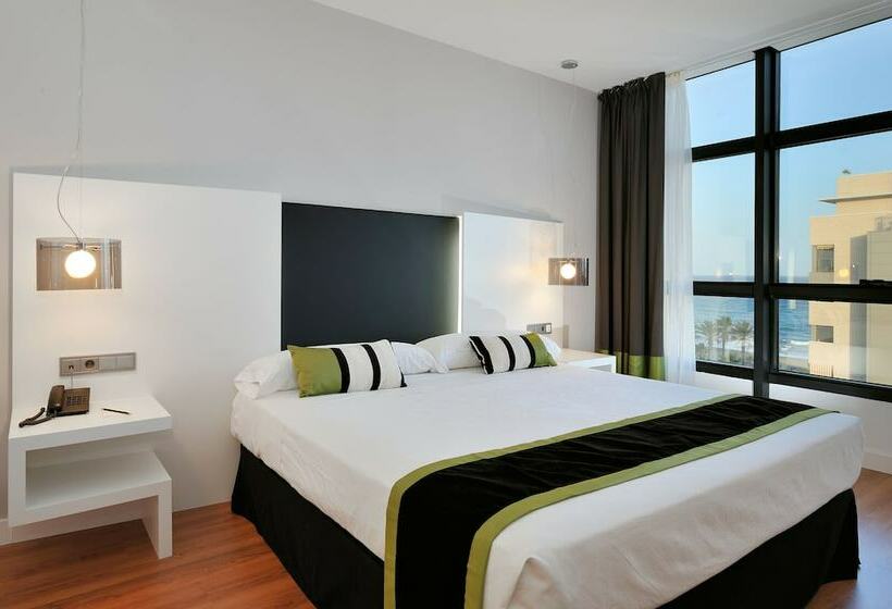 اتاق سوپریور با چشم‌انداز دریا, Catalonia Málaga