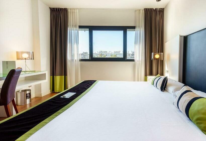 اتاق اکونومی, Catalonia Málaga