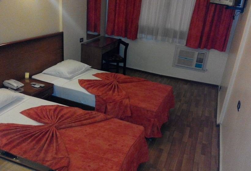 اتاق استاندارد سه نفره, King Hotel Cairo